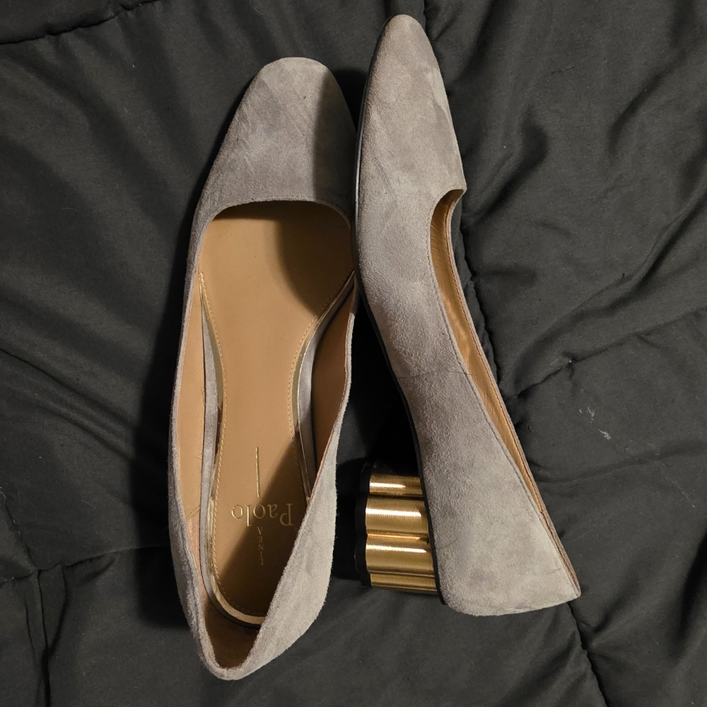 Paolo Gray Suede Block Heel Pumps with Gold Scalloped Heel Detail – Size 8B